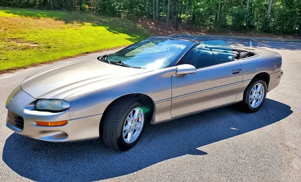 2001 Chevrolet Camaro Convertible 2D