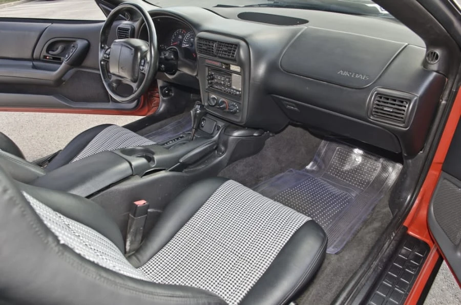 2001 Chevrolet Camaro 4th Gen - Image 4 of 12