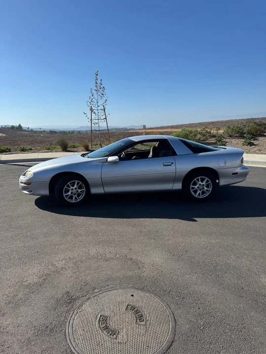 2001 Chevrolet Camaro 4th Gen - Image 2 of 7