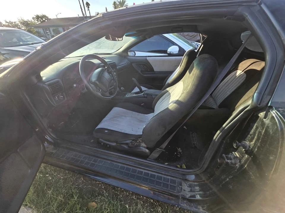 2001 Chevrolet Camaro 4th Gen - Image 4 of 6