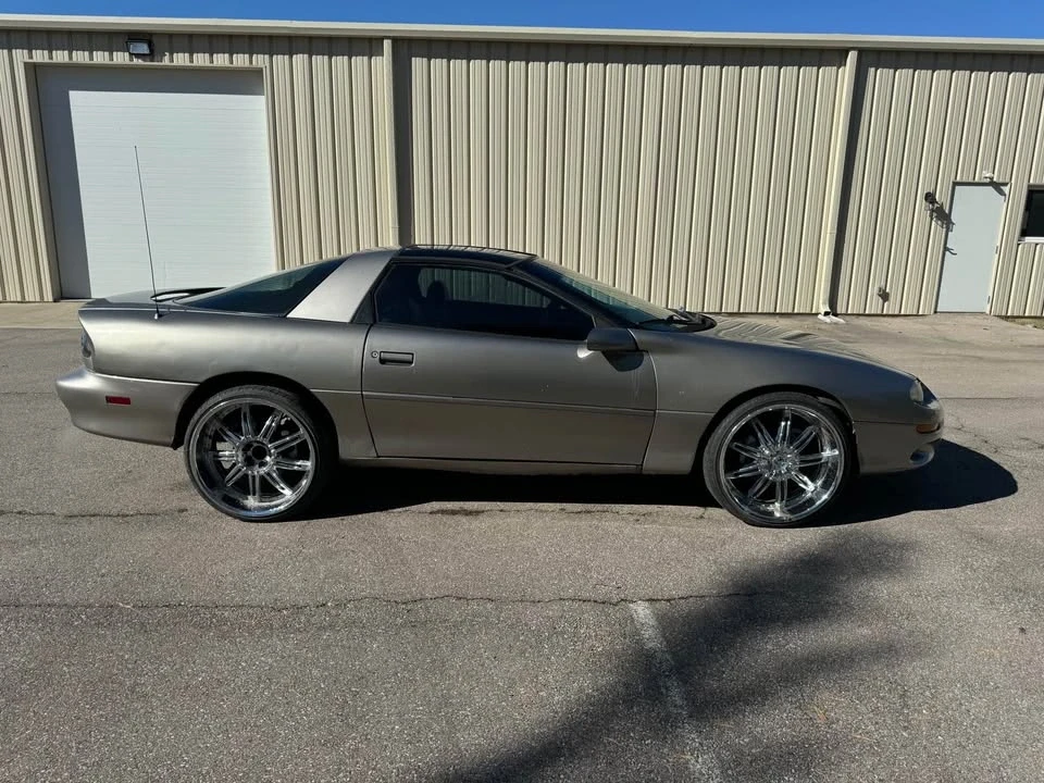 2001 Chevrolet Camaro 4th Gen - Image 5 of 11