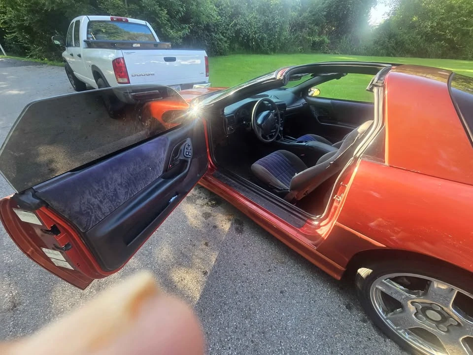 2001 Chevrolet Camaro 4th Gen - Image 3 of 17