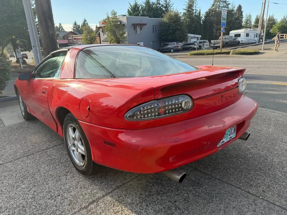2001 Chevrolet Camaro 4th Gen - Image 2 of 6