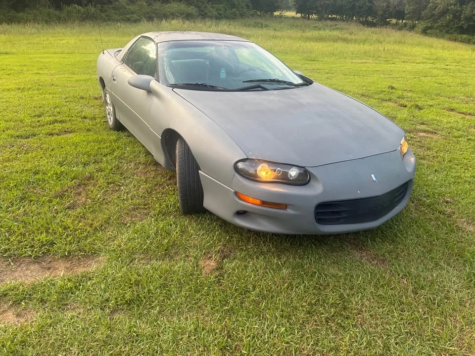 2001 Chevrolet Camaro 4th Gen - Image 2 of 7