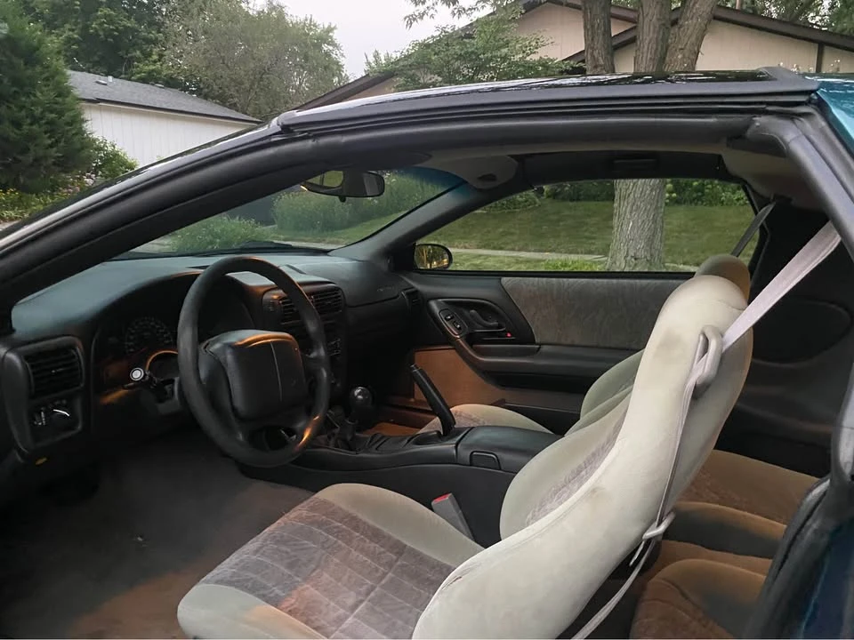 2001 Chevrolet Camaro 4th Gen - Image 6 of 8