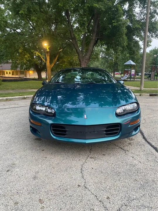 2001 Chevrolet Camaro 4th Gen - Image 2 of 8