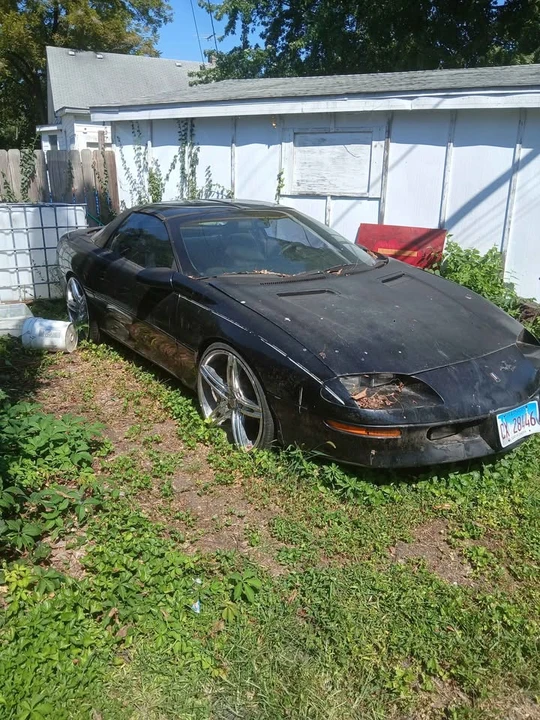 2001 Chevrolet Camaro 4th Gen - Image 2 of 5
