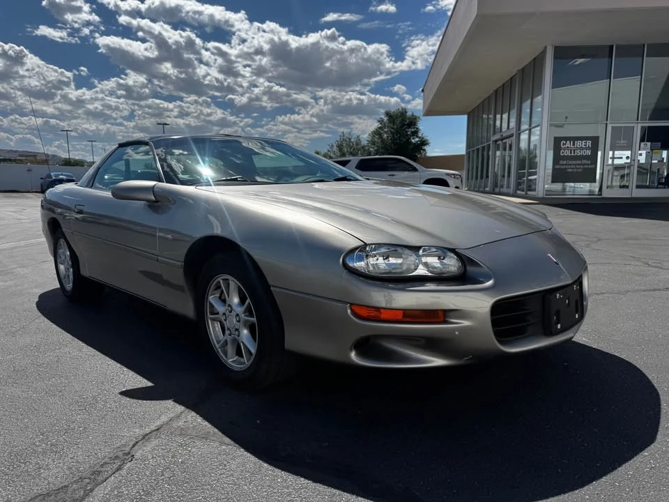 2001 Chevrolet Camaro 4th Gen - Image 2 of 10