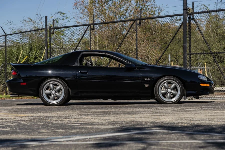 2001 Chevrolet Camaro 4th Gen - Image 2 of 31