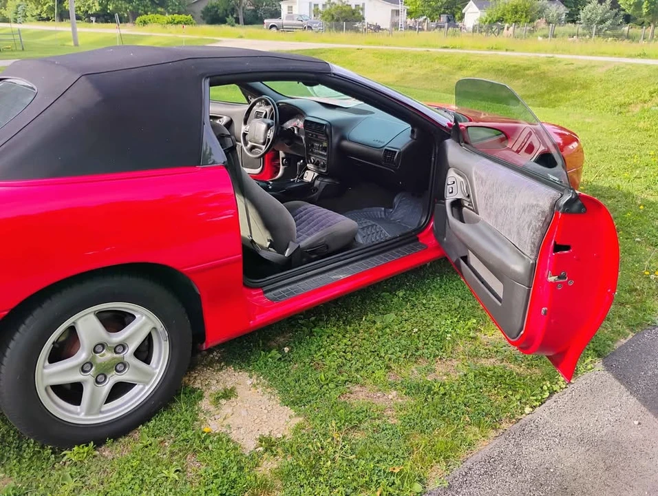 2001 Chevrolet Camaro 4th Gen - Image 5 of 6