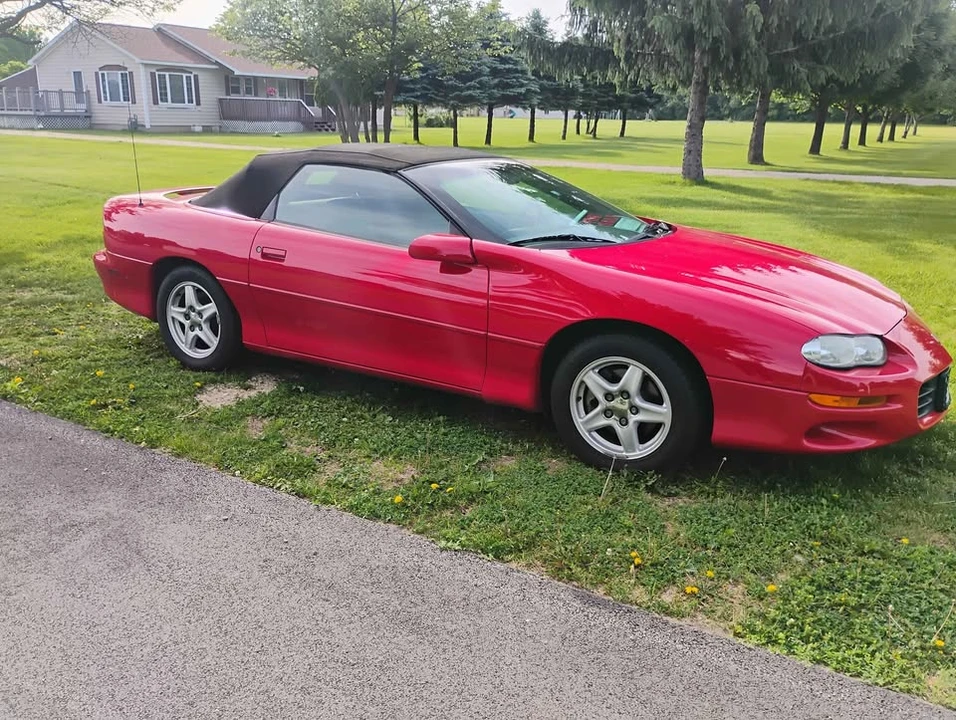 2001 Chevrolet Camaro 4th Gen - Image 2 of 6