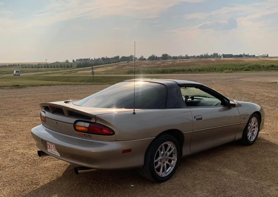 2001 Chevrolet Camaro 4th Gen - Image 2 of 9