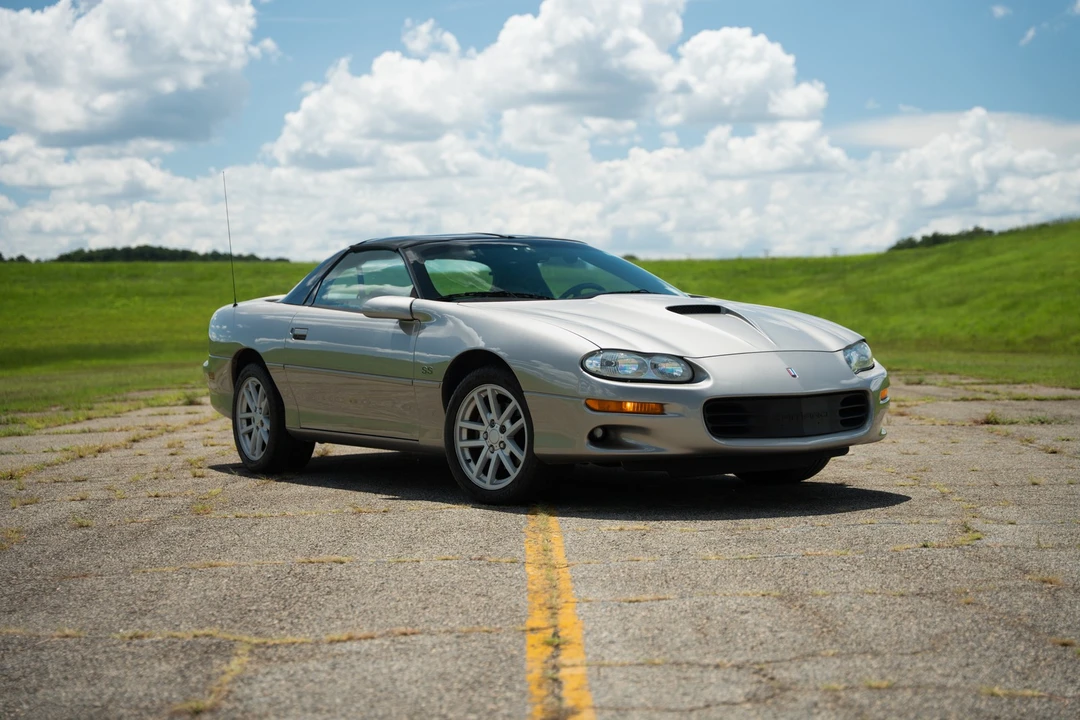2001 Chevrolet Camaro SS 4th Gen - Image 11 of 31
