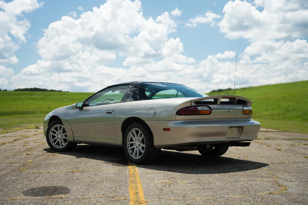 2001 Chevrolet Camaro SS 4th Gen - Image 16 of 31