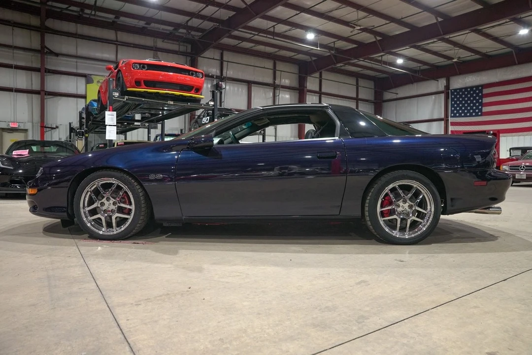 2001 Chevrolet Camaro SS 4th Gen - Image 4 of 21