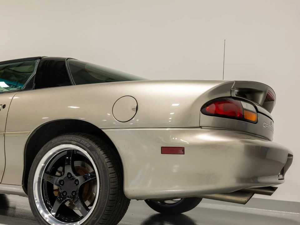 2001 Chevrolet Camaro SS 4th Gen - Image 15 of 31
