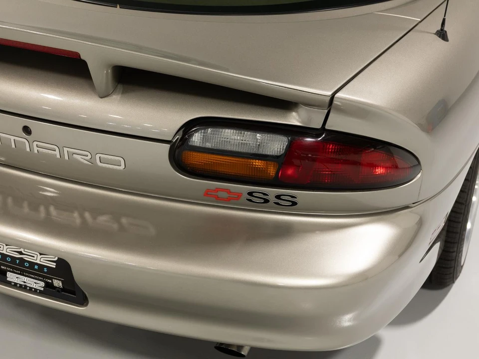 2001 Chevrolet Camaro SS 4th Gen - Image 18 of 31
