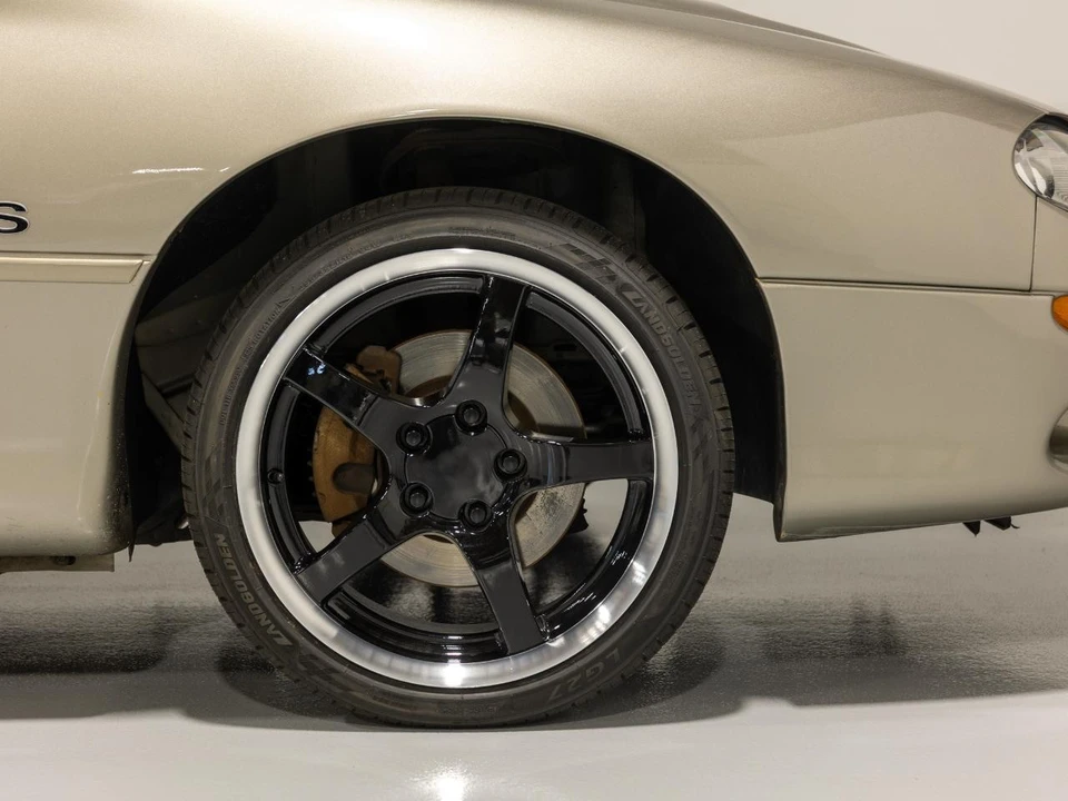 2001 Chevrolet Camaro SS 4th Gen - Image 21 of 31