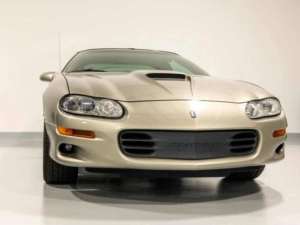 2001 Chevrolet Camaro SS 4th Gen - Image 13 of 31