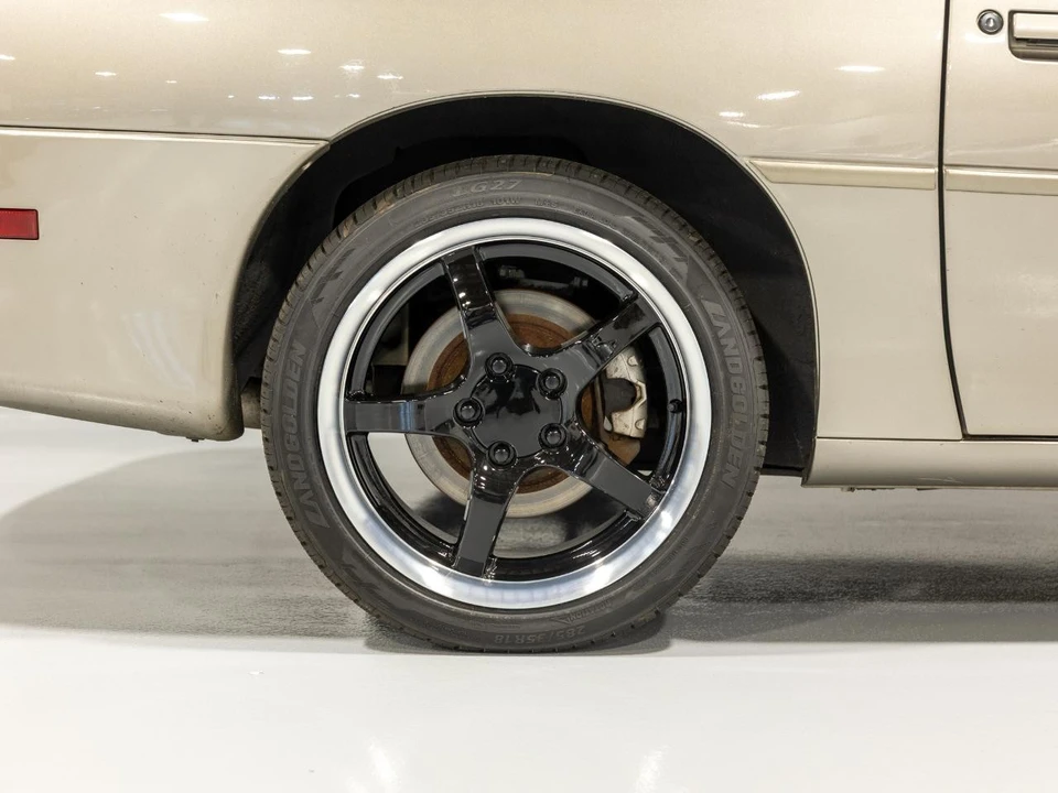 2001 Chevrolet Camaro SS 4th Gen - Image 22 of 31