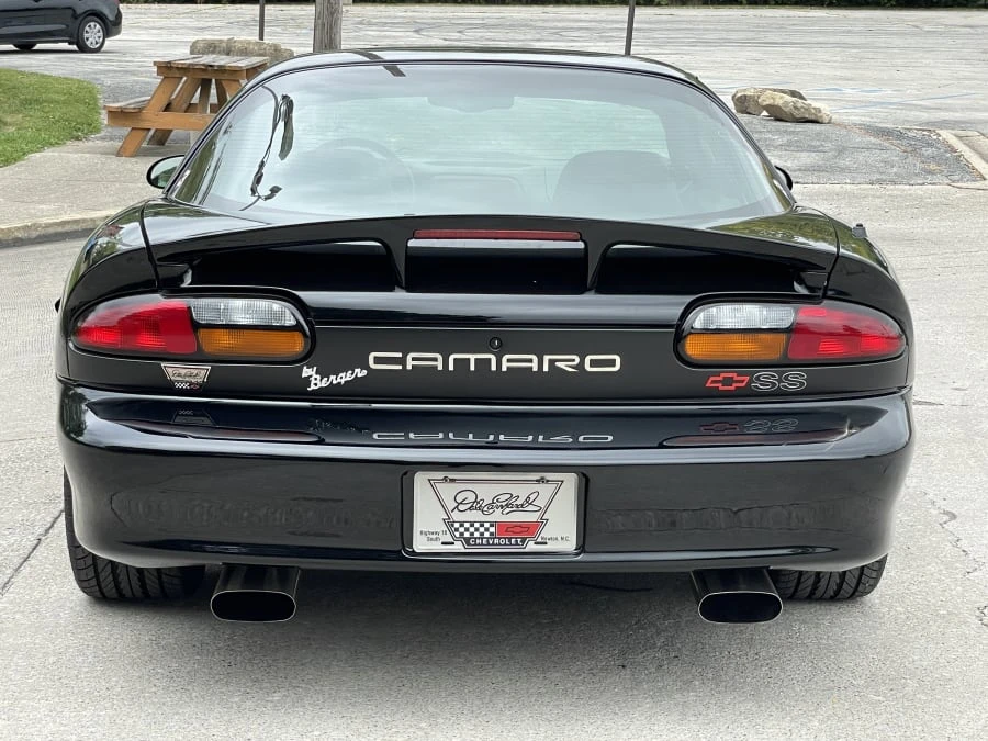 2001 Chevrolet Camaro SS 4th Gen - Image 18 of 31