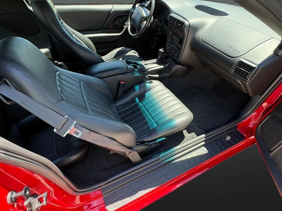 2001 Chevrolet Camaro SS 4th Gen - Image 23 of 31
