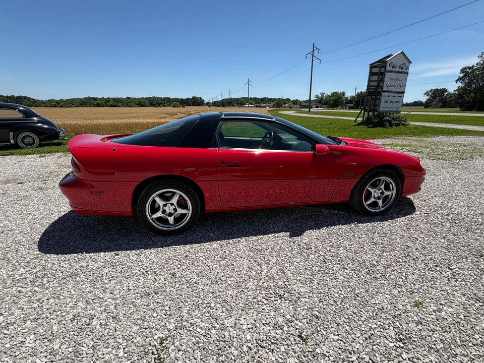 2001 Chevrolet Camaro SS 4th Gen - Image 2 of 31