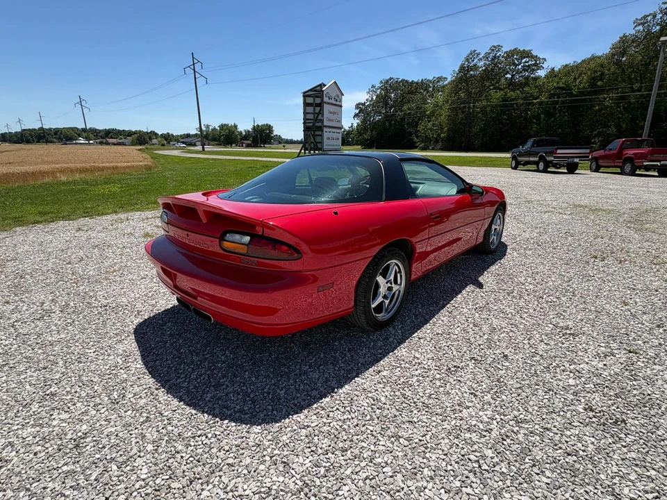 2001 Chevrolet Camaro SS 4th Gen - Image 4 of 31