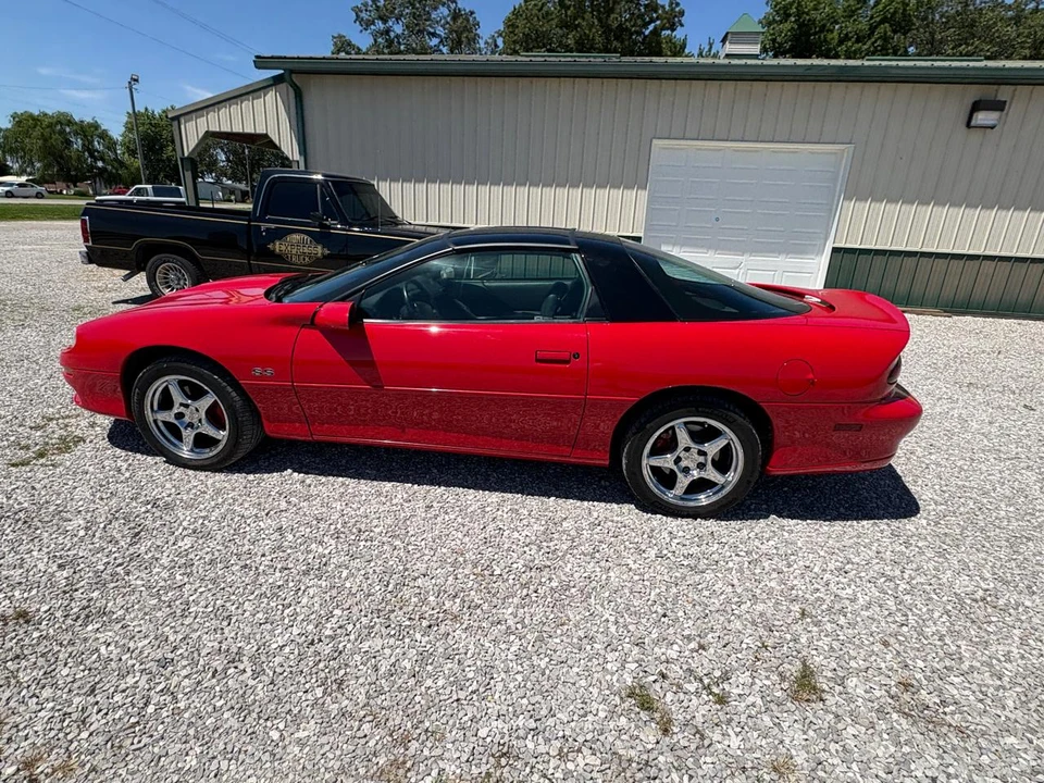2001 Chevrolet Camaro SS 4th Gen - Image 12 of 31