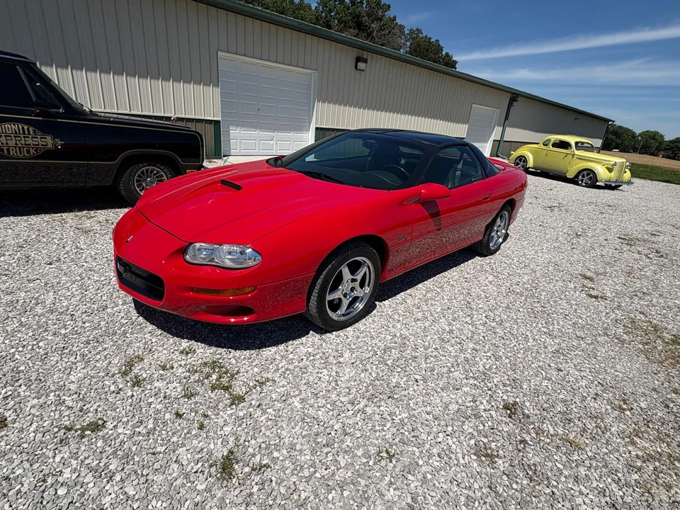 2001 Chevrolet Camaro SS 4th Gen - Image 14 of 31