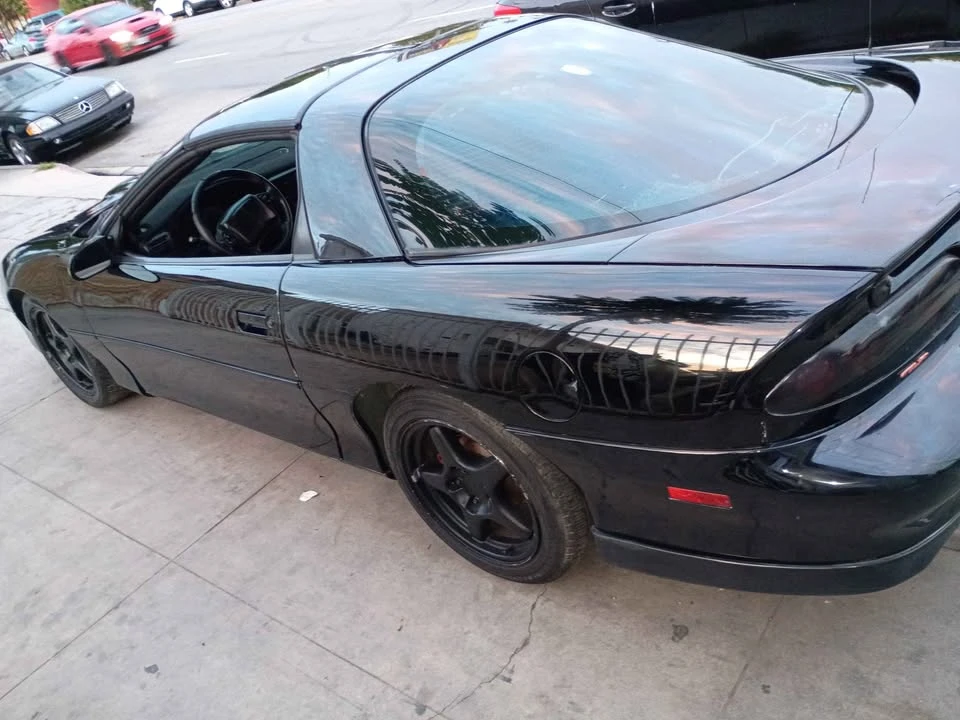 2001 Chevrolet Camaro SS 4th Gen - Image 2 of 3