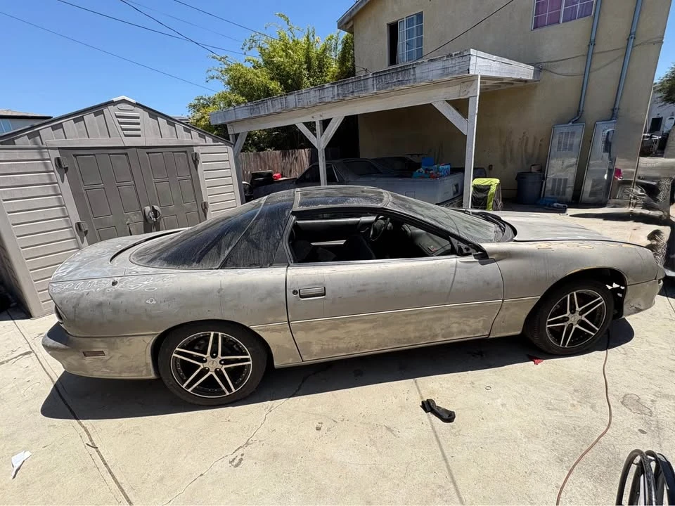 2001 Chevrolet Camaro SS 4th Gen - Image 5 of 10