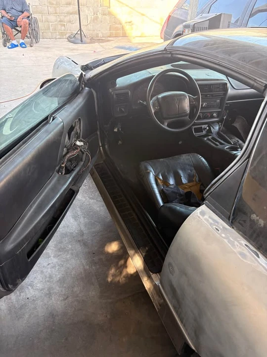 2001 Chevrolet Camaro SS 4th Gen - Image 8 of 10