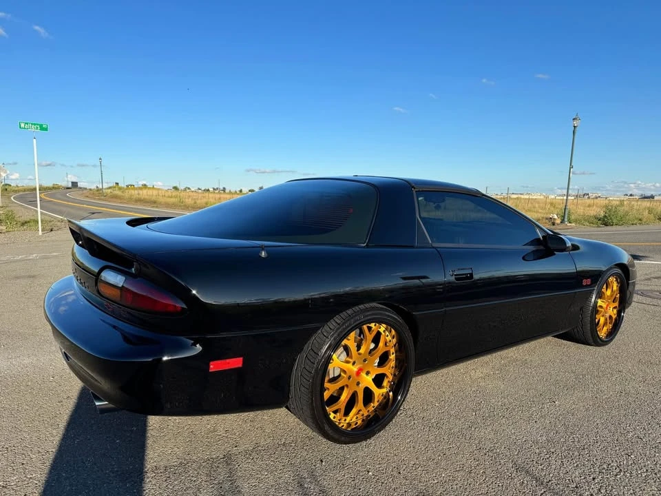 2001 Chevrolet Camaro SS 4th Gen - Image 2 of 7