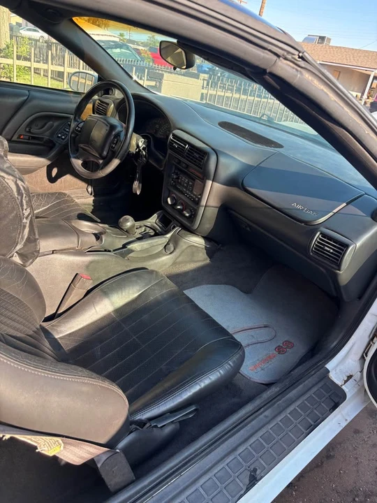2001 Chevrolet Camaro SS 4th Gen - Image 11 of 20
