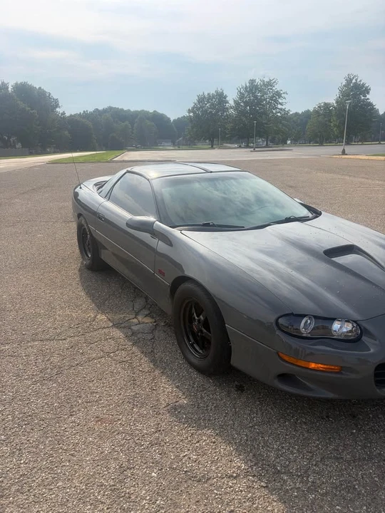 2001 Chevrolet Camaro SS 4th Gen - Image 2 of 8