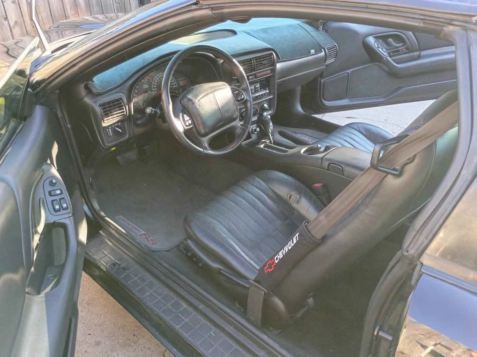 2001 Chevrolet Camaro SS 4th Gen - Image 6 of 10