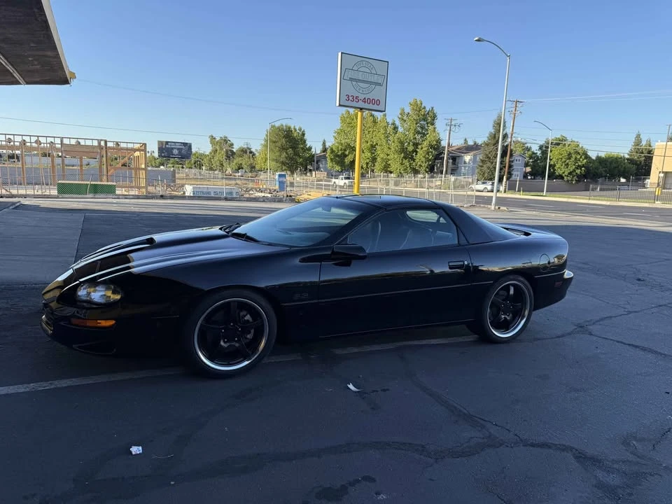 2001 Chevrolet Camaro SS 4th Gen - Image 2 of 10