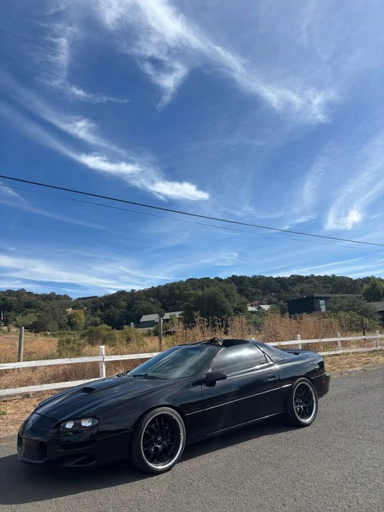2001 Chevrolet Camaro SS 4th Gen - Image 2 of 4