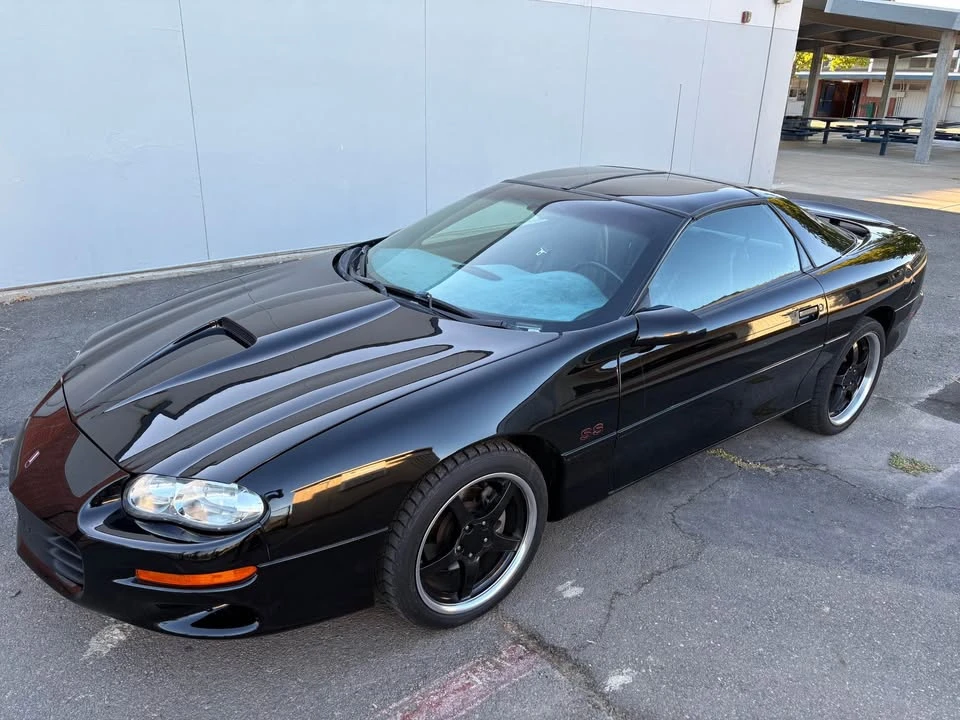 2001 Chevrolet Camaro SS 4th Gen - Image 2 of 4