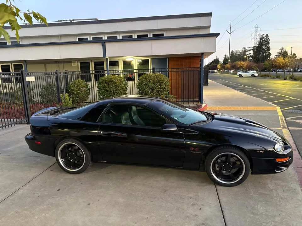 2001 Chevrolet Camaro SS 4th Gen - Image 4 of 4