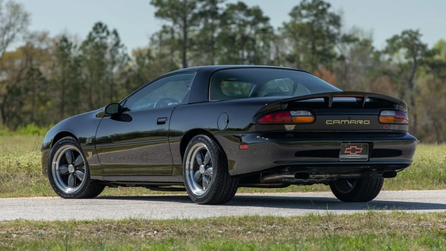 2001 Chevrolet Camaro SS 4th Gen - Image 13 of 27