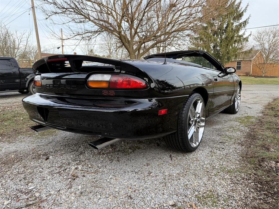 2001 Chevrolet Camaro SS 4th Gen - Image 11 of 31
