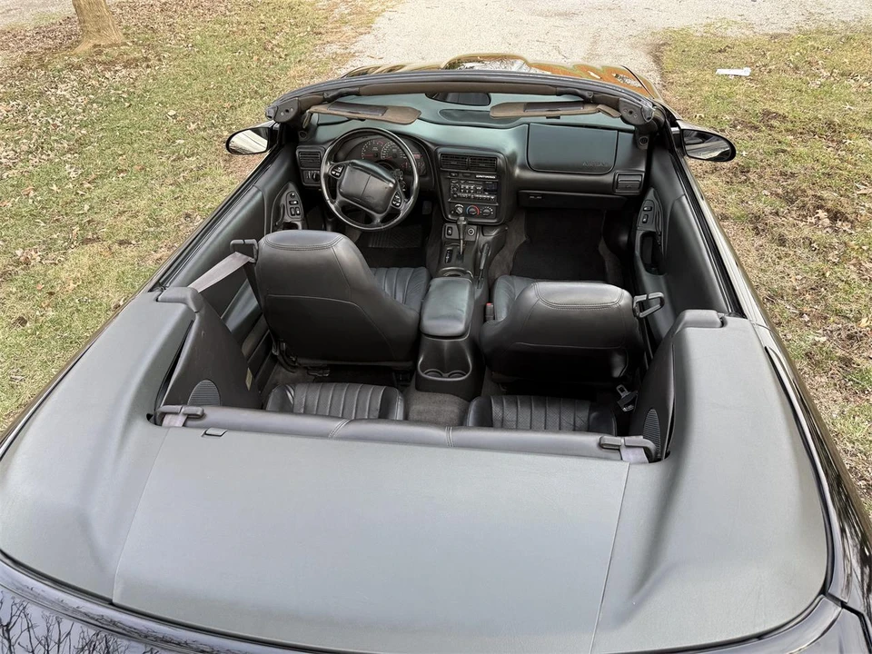 2001 Chevrolet Camaro SS 4th Gen - Image 16 of 31