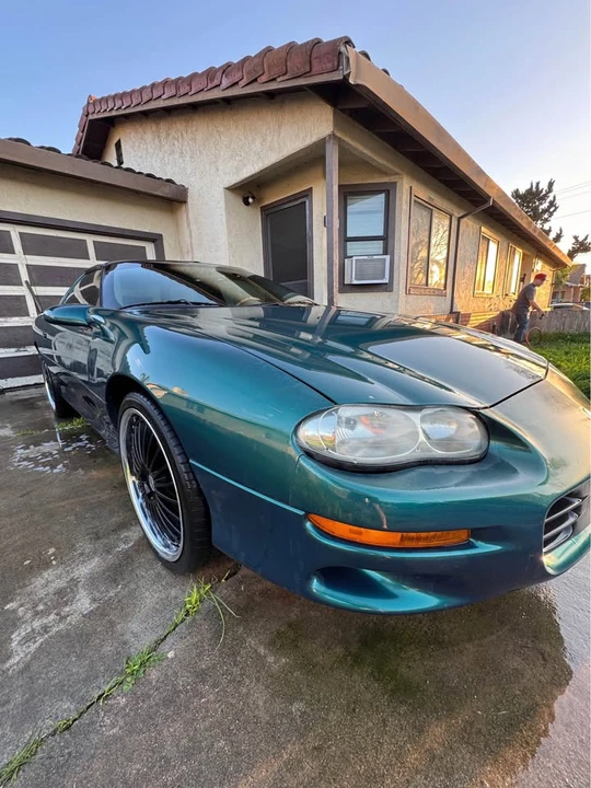 2001 Chevrolet Camaro 4th Gen - Image 2 of 16