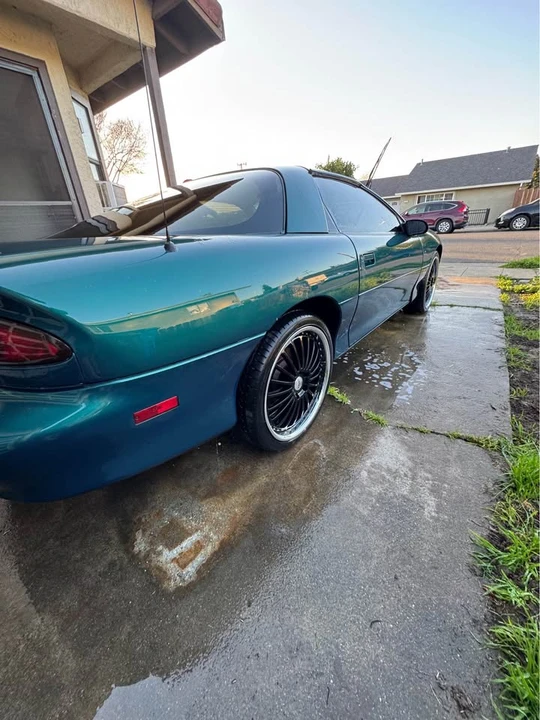 2001 Chevrolet Camaro 4th Gen - Image 12 of 16