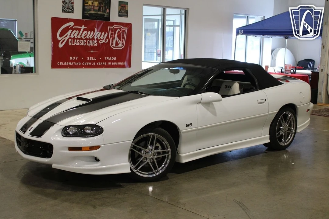 2001 Chevrolet Camaro SS 4th Gen - Image 4 of 12