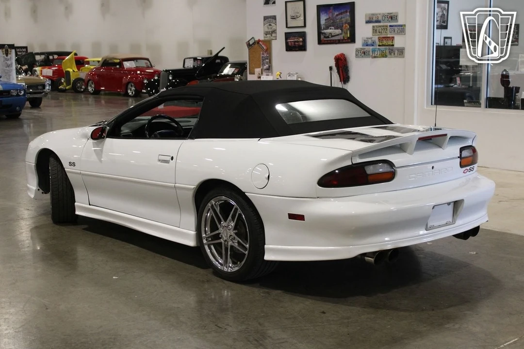 2001 Chevrolet Camaro SS 4th Gen - Image 9 of 12