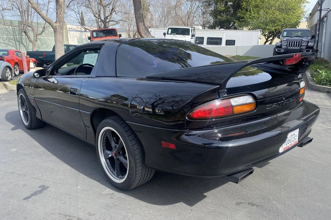 2001 Chevrolet Camaro Z28 4th Gen - Image 4 of 31