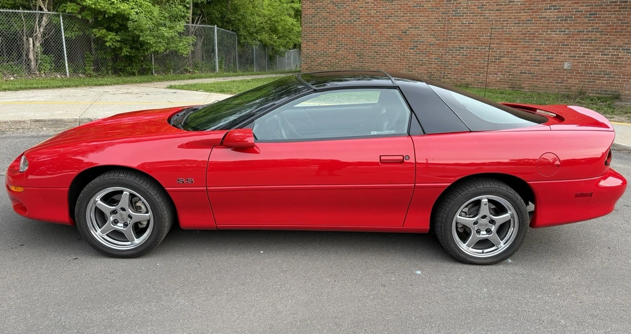 2001 Chevrolet Camaro SS 4th Gen - Image 2 of 24